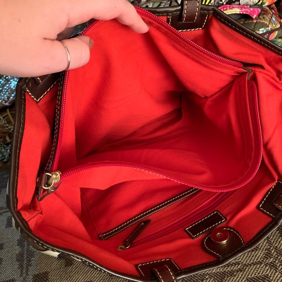 Authentic dooney and bourke purse - Picture 5 of 5